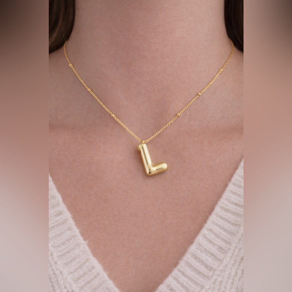 Gold L Pendant Necklace